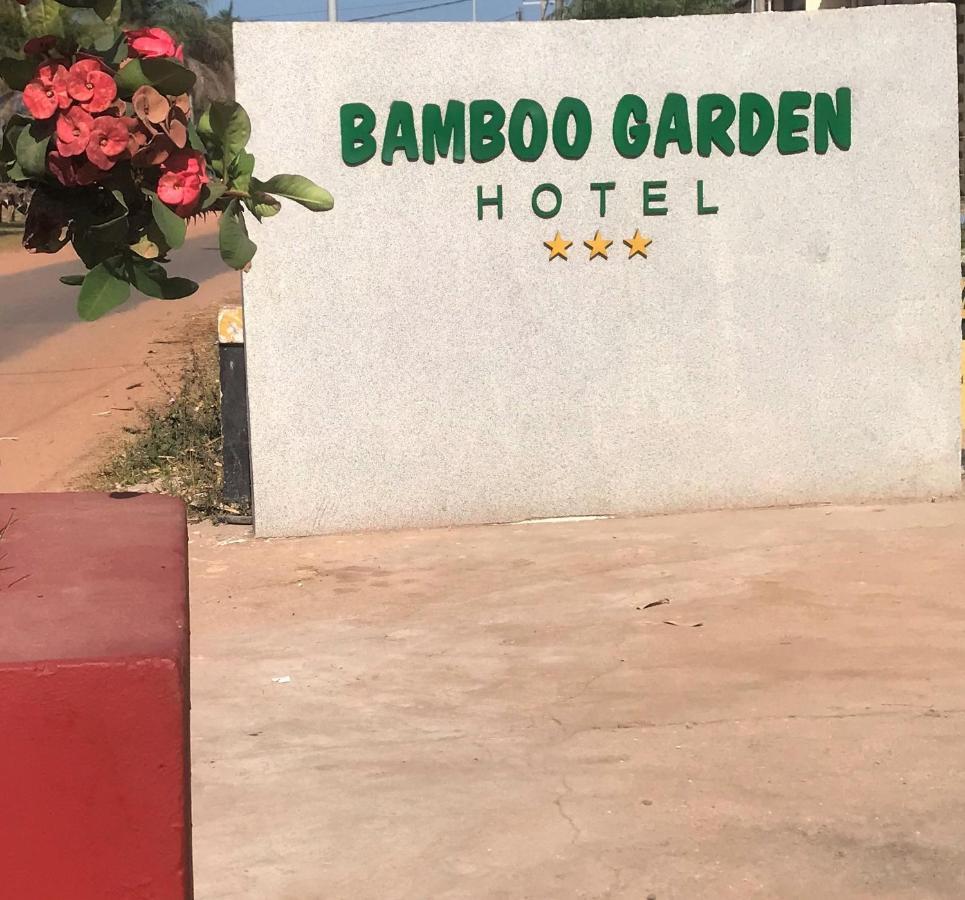 Bamboo Garden Hotel Serrekunda Extérieur photo