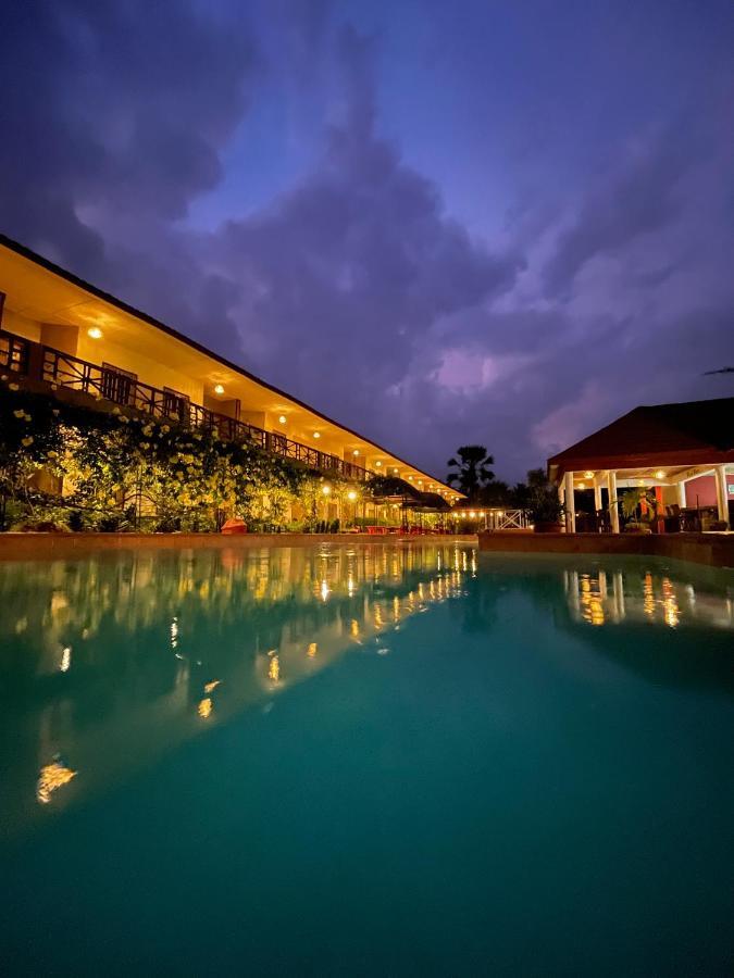 Bamboo Garden Hotel Serrekunda Extérieur photo