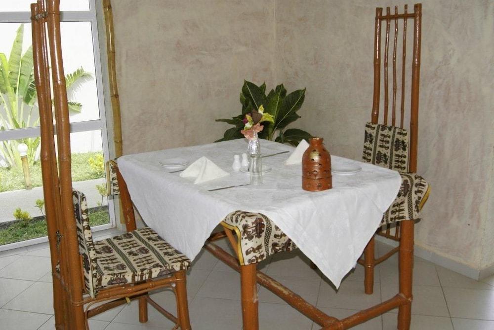 Bamboo Garden Hotel Serrekunda Extérieur photo