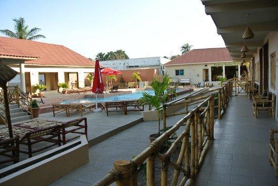 Bamboo Garden Hotel Serrekunda Extérieur photo